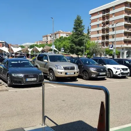 Alcazar Viejo Tourist